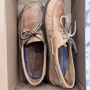 Authentic Sperry Original™ 2-Eye Leather Boat Shoes in Tan - Men’s 9.5
